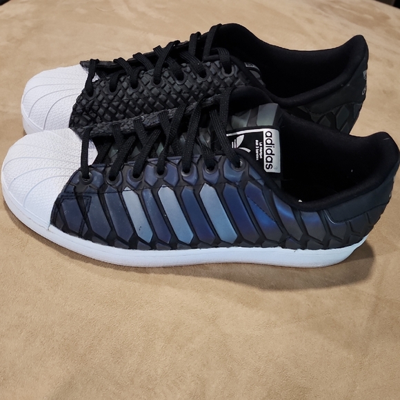 Adidas Men's Limited Editio Superstar Shell toe Xeno Rainbow Reflective Sneakers